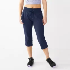 Petite Tek Gear® Essential Straight-Leg Workout Capris